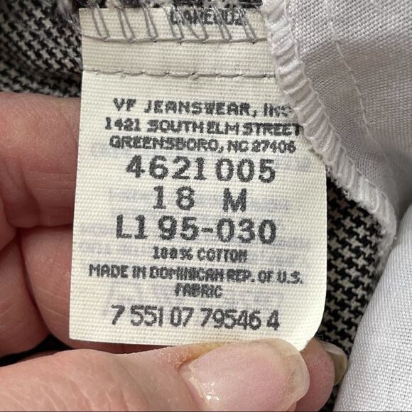 Lee Casual Fall Textured Pleated Front Shorts - 18M - Picture 5 of 9